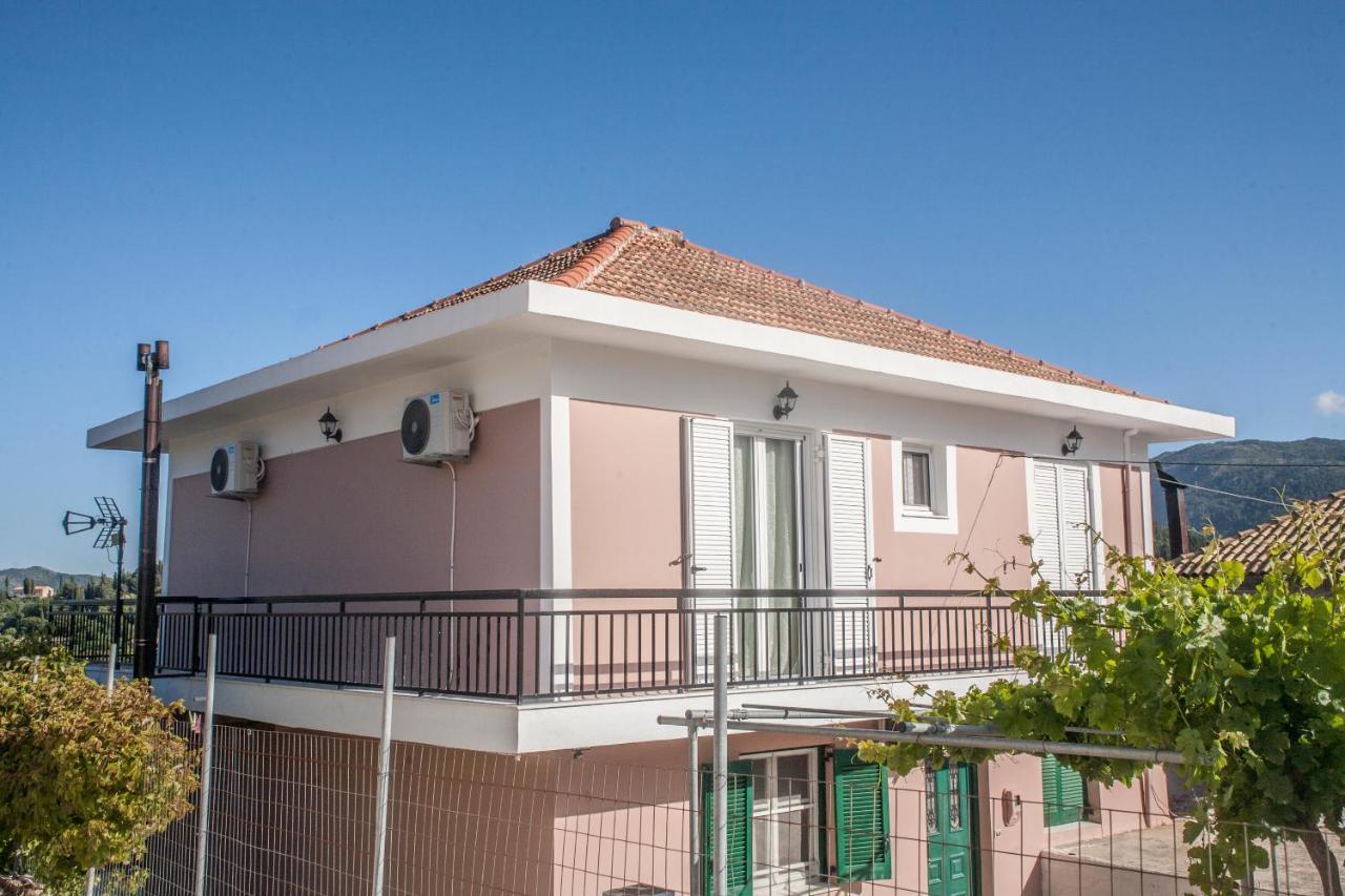 Casa Serena Asprogerakata Exterior foto