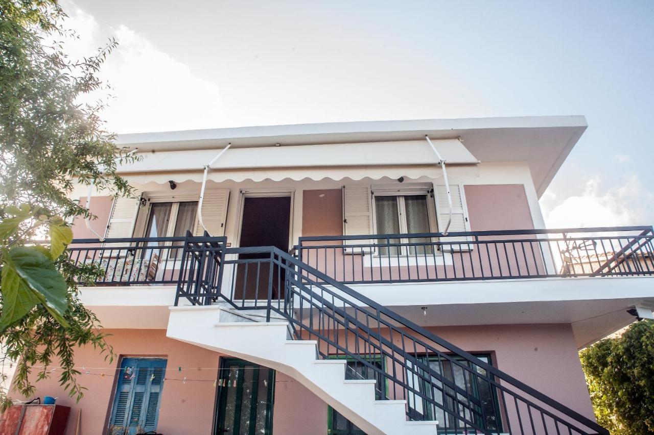 Casa Serena Asprogerakata Exterior foto